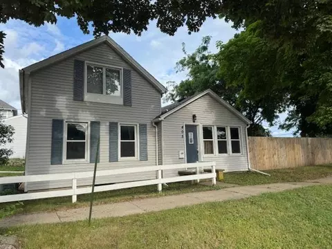 405 S 6th St, Stoughton, WI 53589