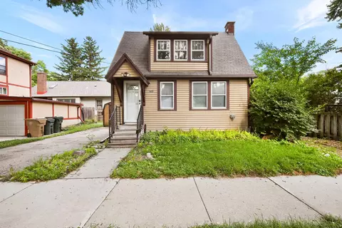 1009 Whittier St, Madison, WI 53715