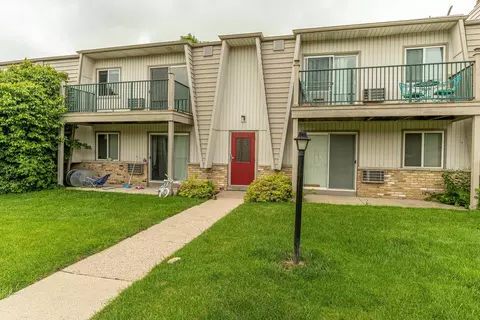 4332 Melody Ln #210, Madison, WI 53704