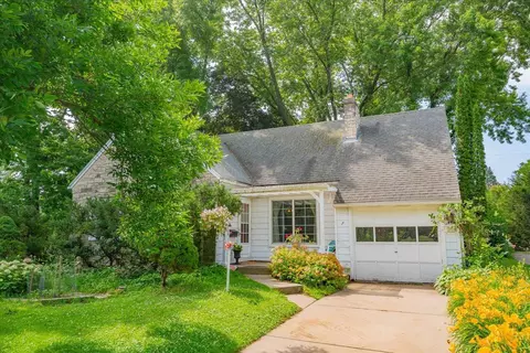 7 Harbort Dr, Madison, WI 53704