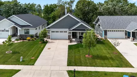 639 Bergamont Blvd, Oregon, WI 53575