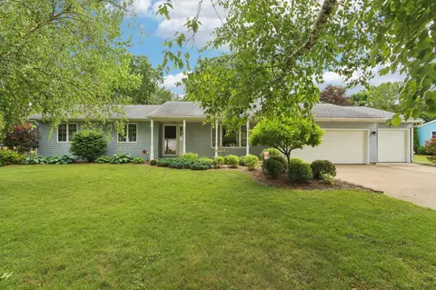 w5773 South Ra-le Drive, Fort Atkinson, WI 53538