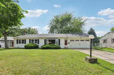 535 N Arch St, Janesville, WI 53548
