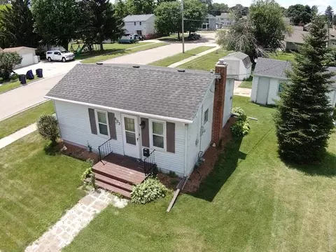 603 N Chatham St, Janesville, WI 53548