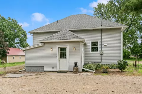 1120 City View Rd, Baraboo, WI 53913