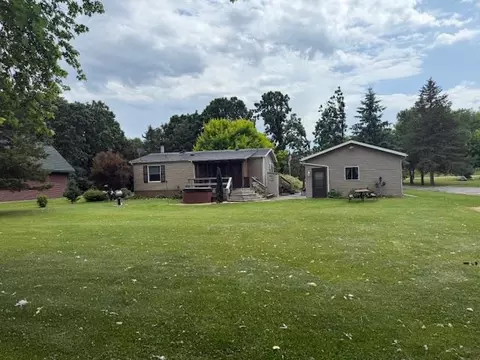 w6654 Puckaway Road, Markesan, WI 53946