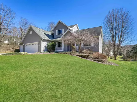 1508 Ridgeview Dr, Reedsburg, WI 53959