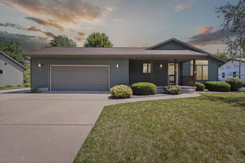 538 Gold Coast Ln, Evansville, WI 53536