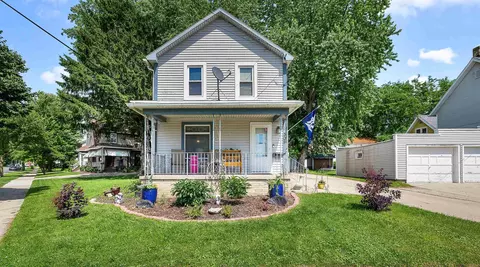 305 N Lincoln Ave, Beaver Dam, WI 53916