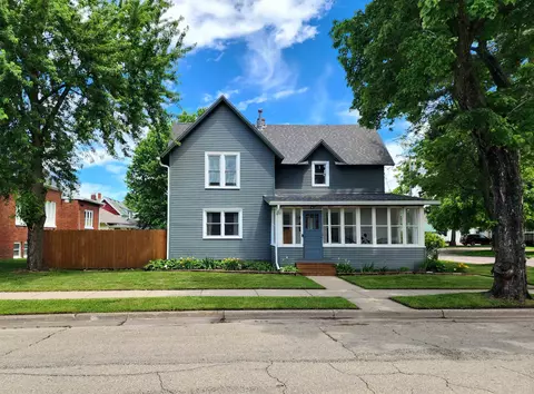 115 W Foster St, Tomah, WI 54660