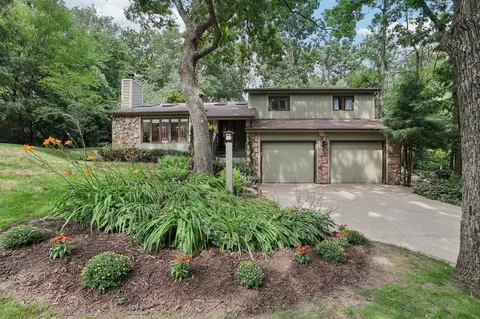 5854 Woods Edge Rd, Fitchburg, WI 53711