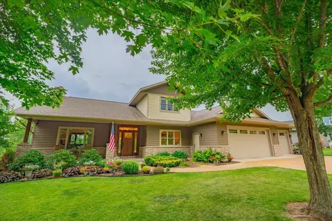 7022 Laufenberg Blvd, Cross Plains, WI 53528