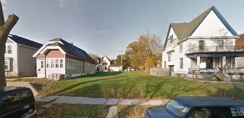 2139-2141 N 32nd St, Milwaukee, WI 53208