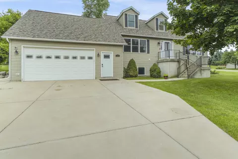 6712 Windsor Ridge Ln, Windsor, WI 53598