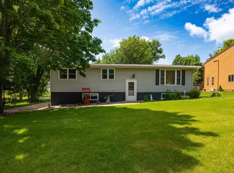 603 W North St, Dodgeville, WI 53533