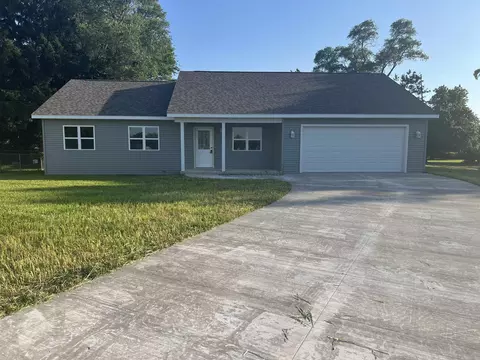2404 Wild Rose Ct, Portage, WI 53901