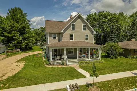 6014-6016 Exchange St, Mcfarland, WI 53558