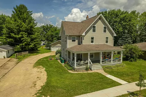 6014 Exchange St, Mcfarland, WI 53558
