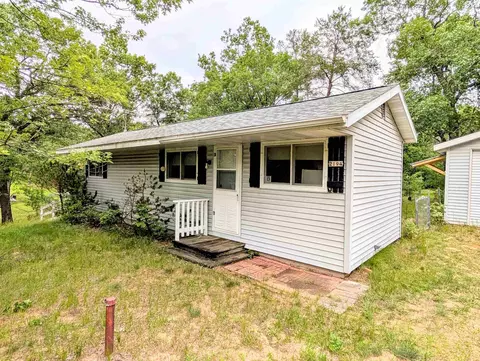 2194 Blackhawk St, Friendship, WI 53934