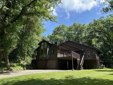 n1500 Fjord Drive, Prairie Du Sac, WI 53578