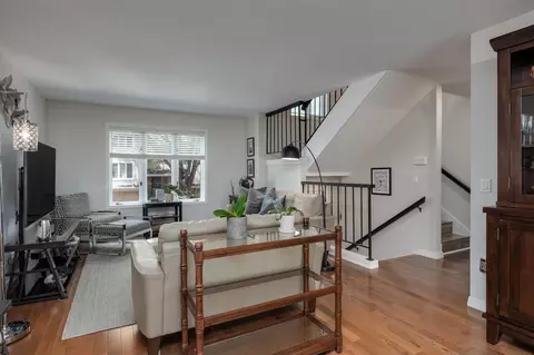 917 Vernon Ave, Madison, WI 53714
