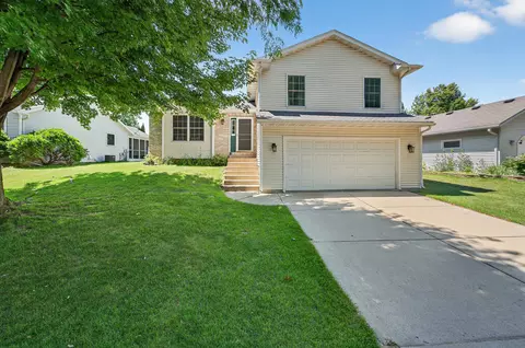 3826 Cosgrove Dr, Madison, WI 53719