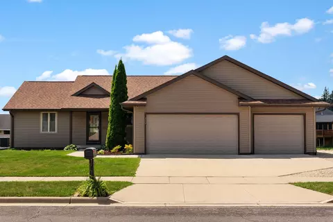 713 Orchard View Dr, Evansville, WI 53536