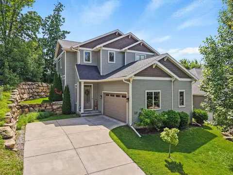 1709 Sawtooth Ln, Madison, WI 53719