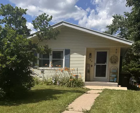 428 Linde St, Deforest, WI 53532