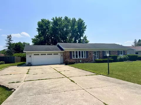826 E Holly Rd, Beloit, WI 53511