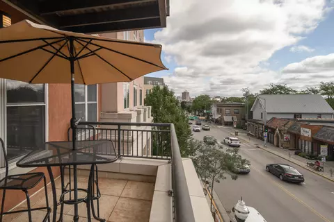 1802 Monroe St #202, Madison, WI 53711
