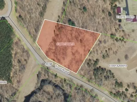 1568 Trout Rd, Nekoosa, WI 54457