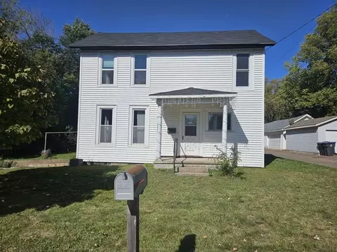 210 E Willow St, Chippewa Falls, WI 54729