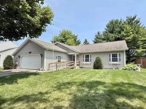 1800 Excalibur Dr, Janesville, WI 53546