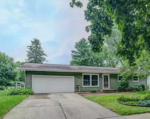 2301 Teal Dr, Madison, WI 53711