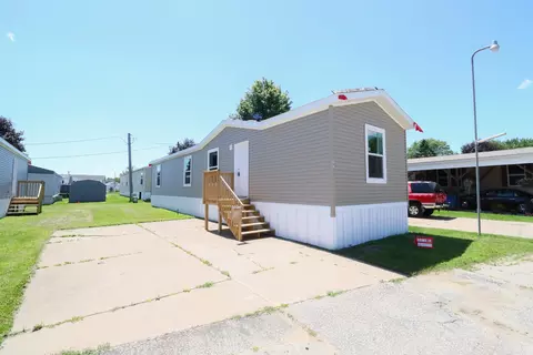 800 N West Ave #27, West Salem, WI 54669