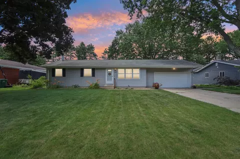 5606 Alben Ave, Mcfarland, WI 53558