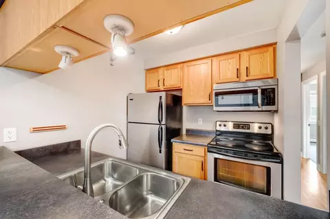 2424 Independence Ln #201, Madison, WI 53704