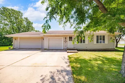 5 Evergreen Ln, Milton, WI 53563