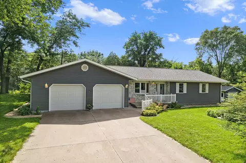 7437 North St, Sauk City, WI 53583