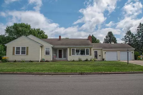 601 W Front St, Cassville, WI 53806