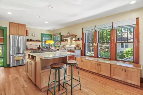 2022 E Dayton St, Madison, WI 53704