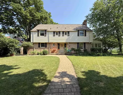 1801 Sherwood Sw Dr, Beloit, WI 53511