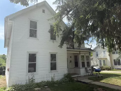 532 S Monroe St, Stoughton, WI 53589