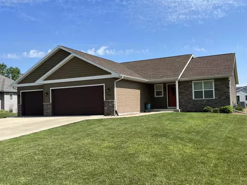 3753 Bluewing Pl, Janesville, WI 53546