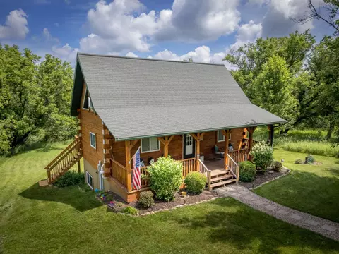 e4252 Ottawa Court, La Valle, WI 53941