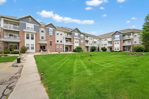 3848 Maple Grove Dr #313, Madison, WI 53719