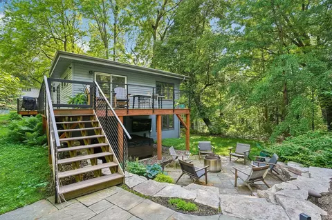 5620 Crestwood Pl, Madison, WI 53705
