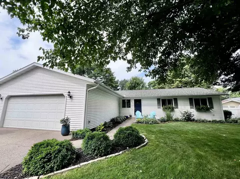 2830 S 4th St, Wisconsin Rapids, WI 54494