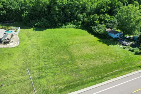 1227 E Amelia St, Cassville, WI 53806